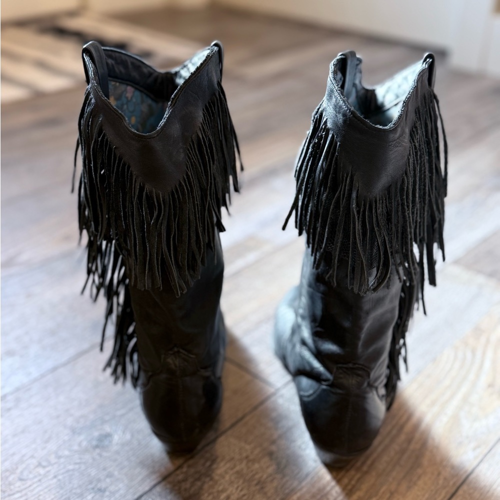 Vintage Black Fringe Leather Mid-Calf Women's Boots - Picture 9 of 13